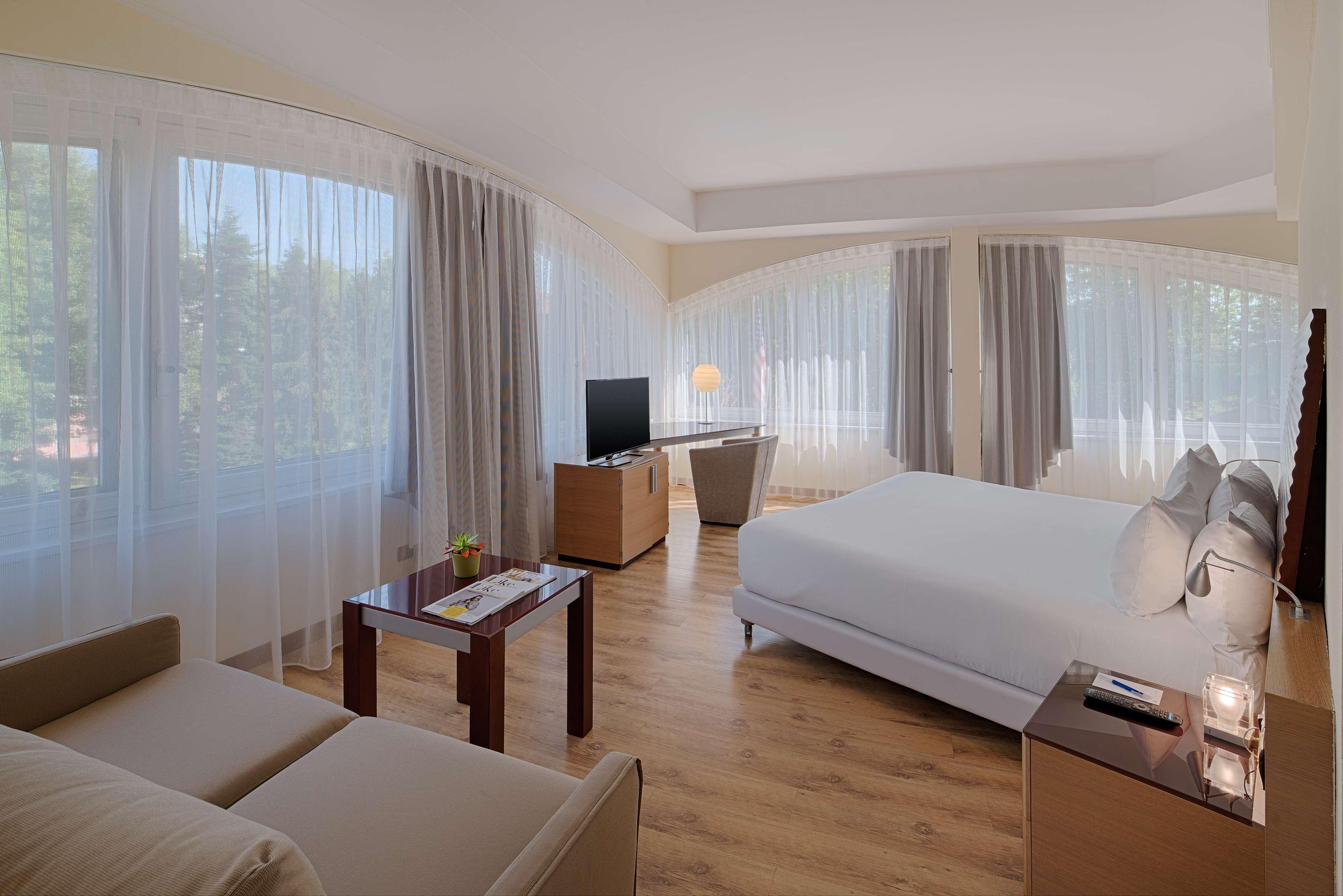 Nh Milano 2 Hotell Segrate Eksteriør bilde